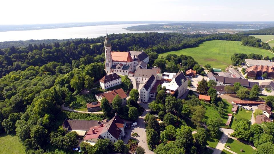 Name:  Kloster Andrechs11406952_10153334956172383_5282984285131791715_n.jpg
Views: 18847
Size:  101.7 KB