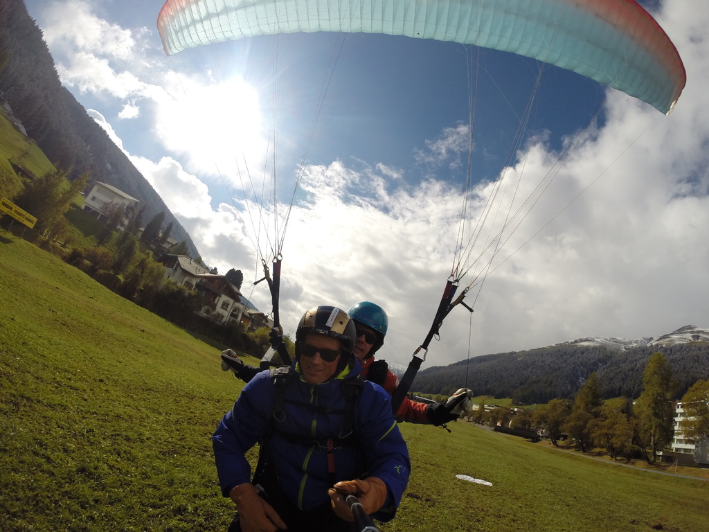 Name:  Joyride_Paragliding_Matt_0071.jpg
Views: 3164
Size:  399.6 KB