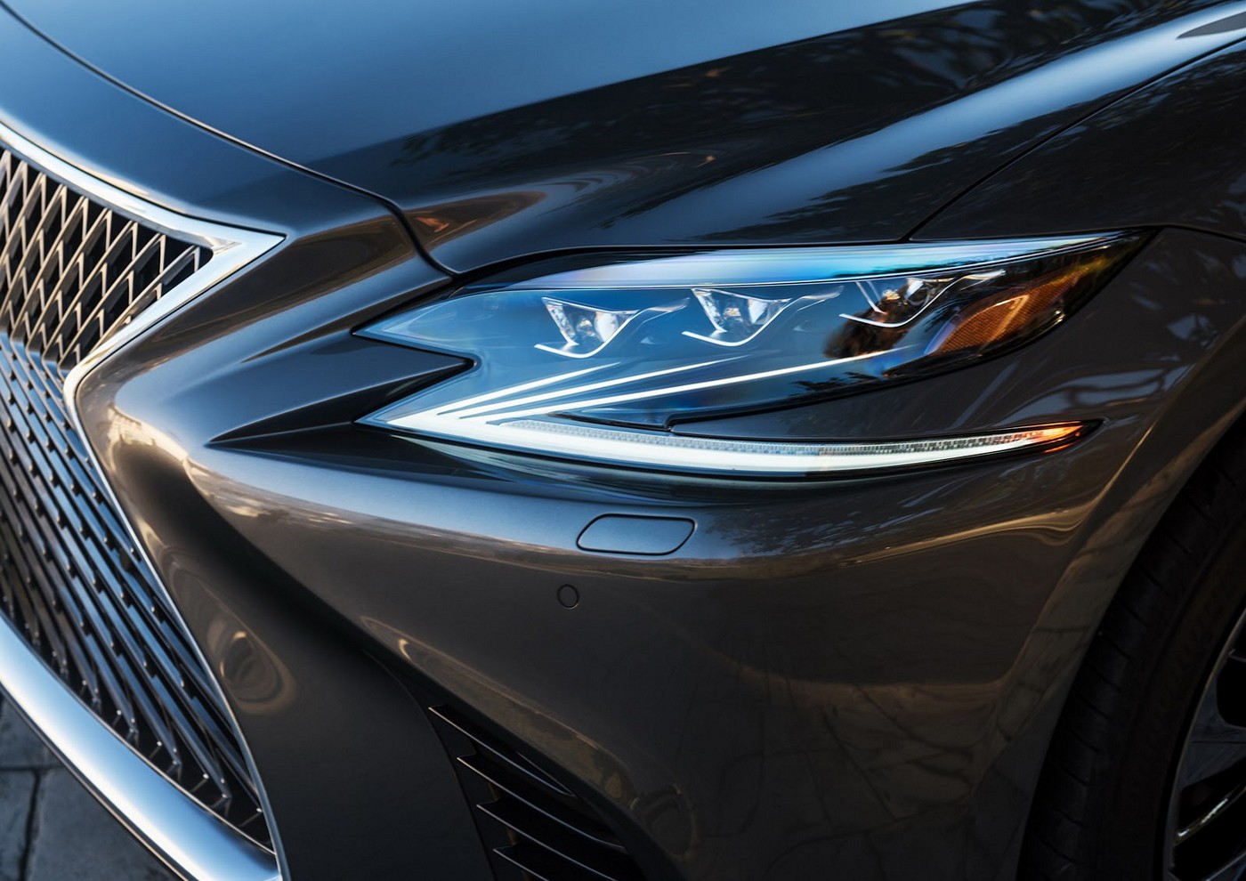 Name:  2018-Lexus-LS-14.jpg
Views: 3616
Size:  240.2 KB