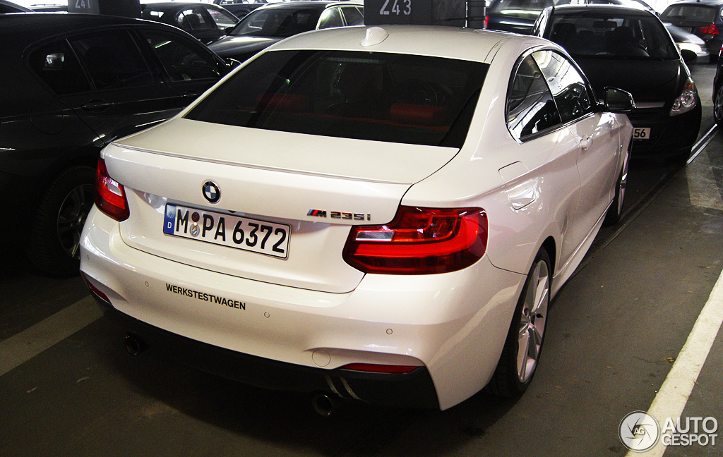 Name:  bmw-m235i-f22-c605508022014185903_8.jpg
Views: 15393
Size:  279.2 KB