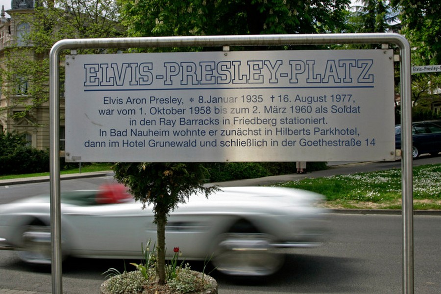 Name:  Elvis-Presley-auf-Spurensuche-729x486-25887e6cea9ef0bc.jpg
Views: 9121
Size:  157.3 KB