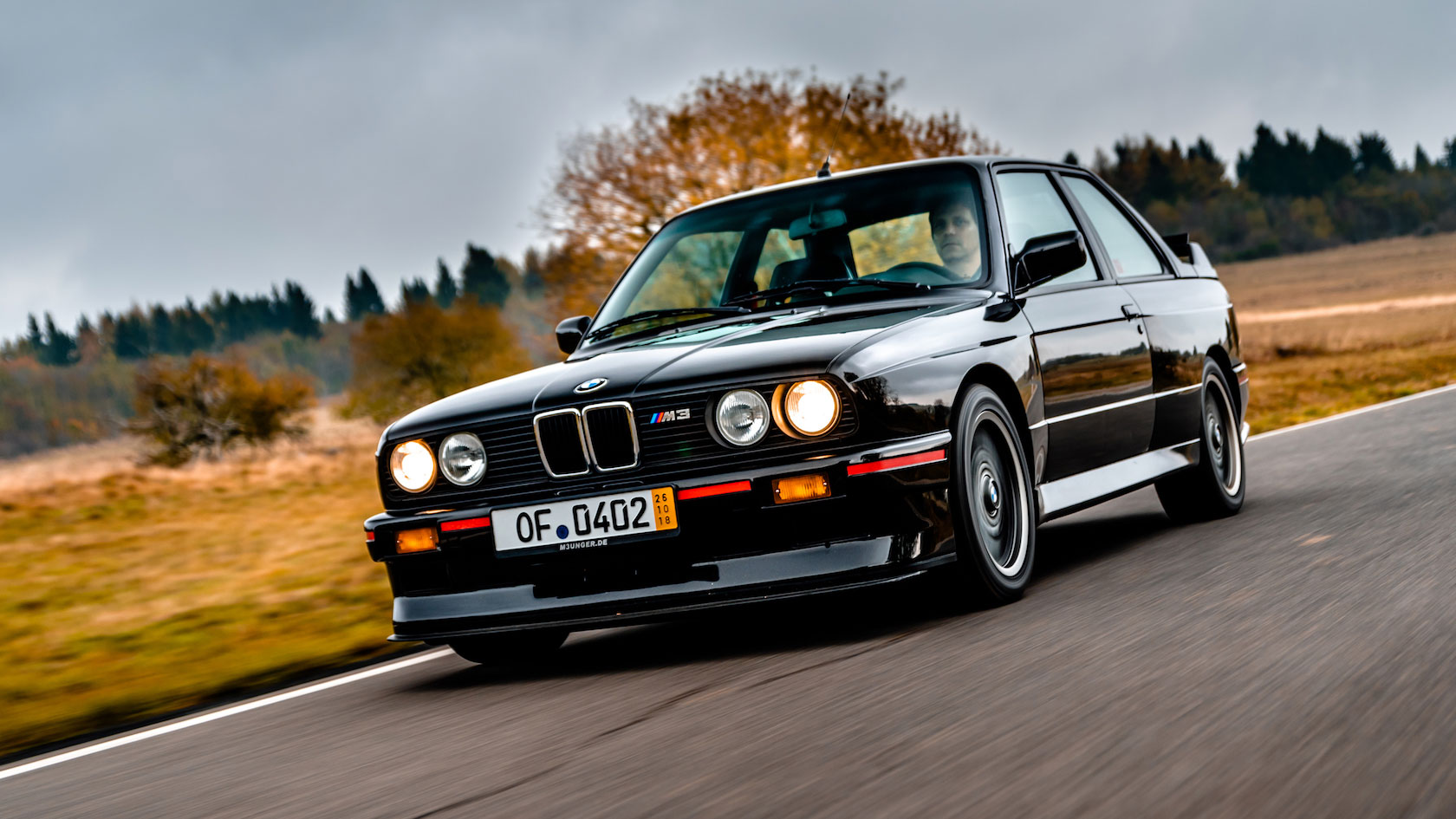 Name:  E30_M3_Sport_Evo_02.jpg
Views: 9861
Size:  237.0 KB