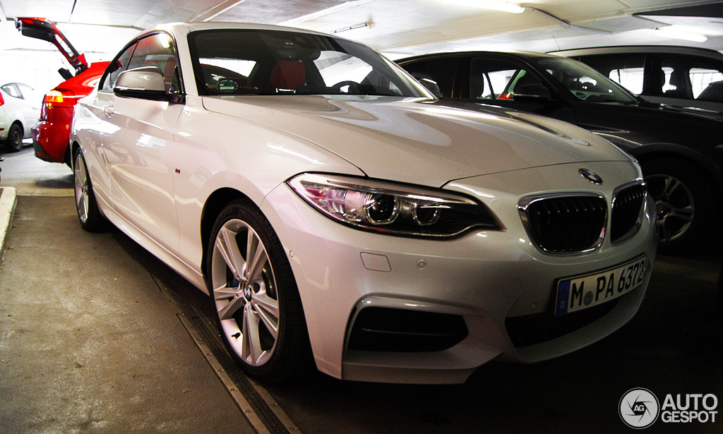 Name:  bmw-m235i-f22-c605508022014185903_3.jpg
Views: 14952
Size:  277.0 KB