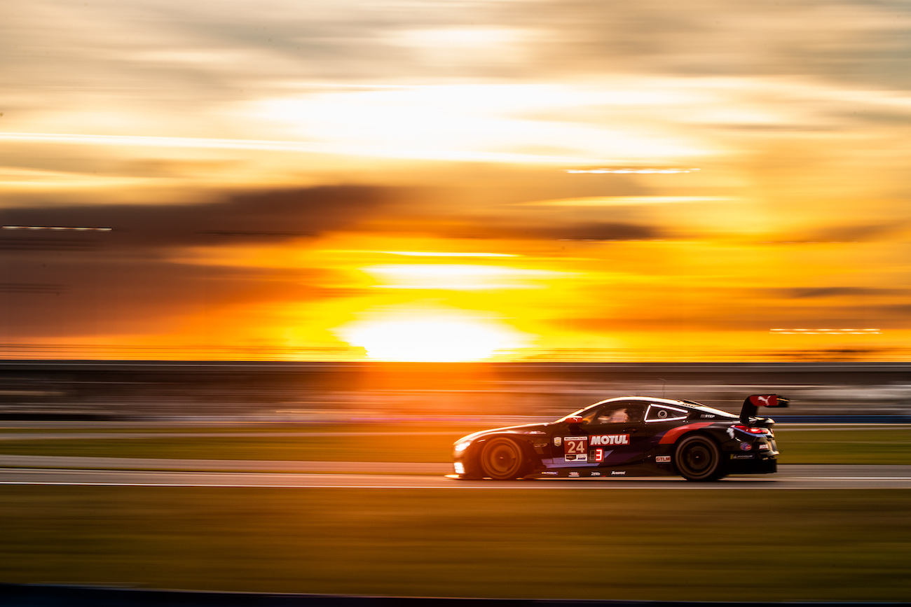 Name:  P90412696_highRes_daytona-usa-28th-to-.jpg
Views: 2548
Size:  291.8 KB