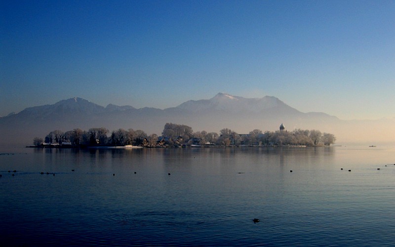 Name:  Chiemsee  h  jpg.jpg
Views: 3826
Size:  68.3 KB