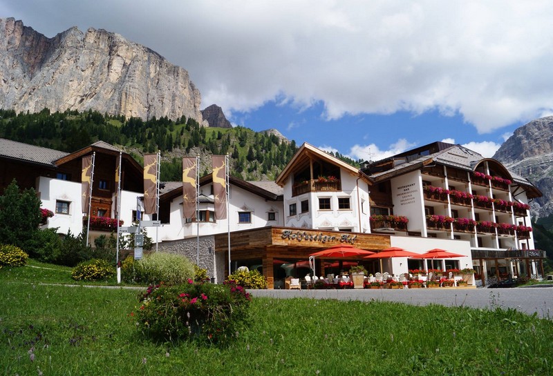 Name:  Sella  Hotel Kolfuschgerhof     10499343_704382849598048_534667051736844303_o.jpg
Views: 25958
Size:  155.6 KB