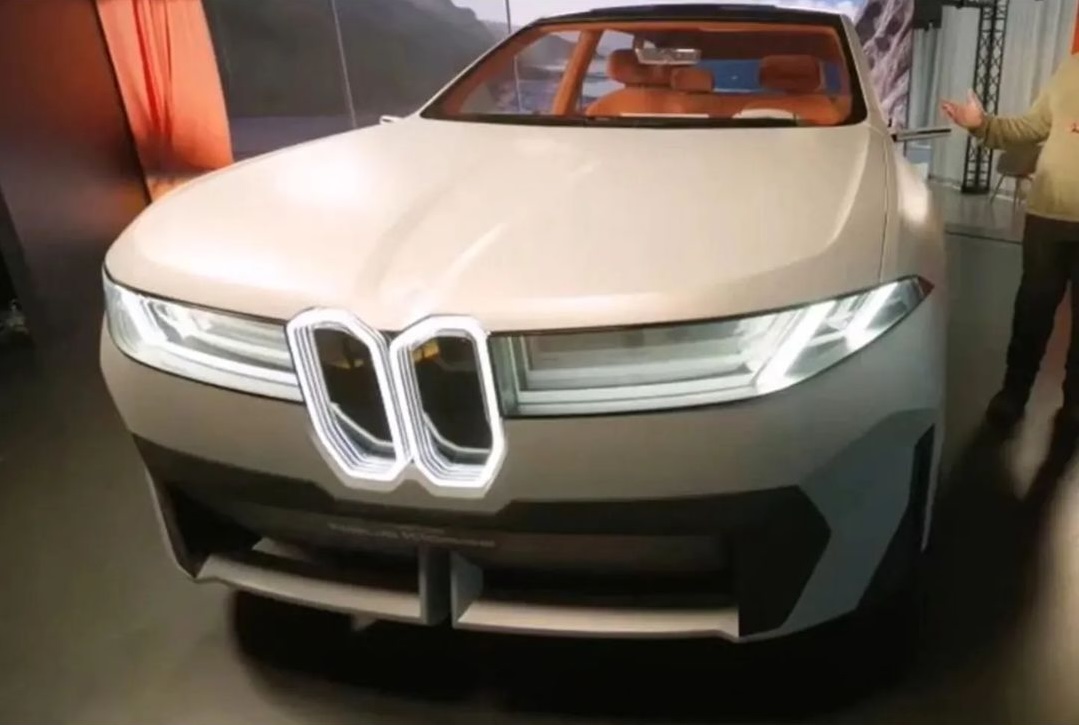 Name:  BMW Vision Neue Klasse X Leaked.jpg
Views: 34484
Size:  127.7 KB